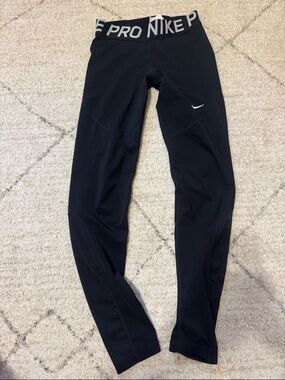 Nike Black & White PRO High-Waist Training Tights